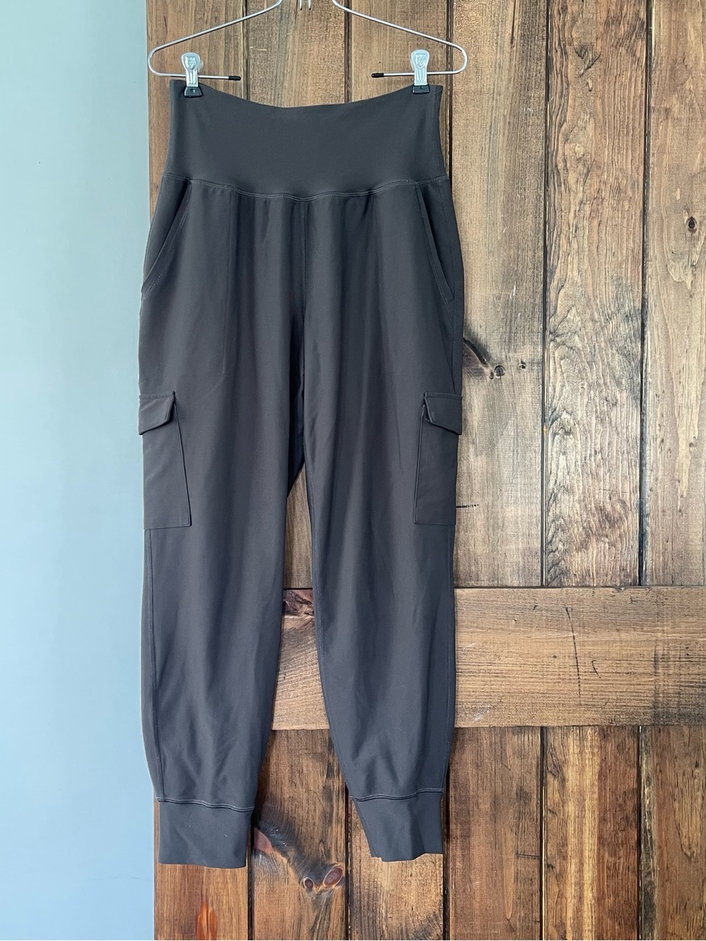 Old Navy Active High Rise Powersoft Cargo Jogger Pants Medium Sporty Utility